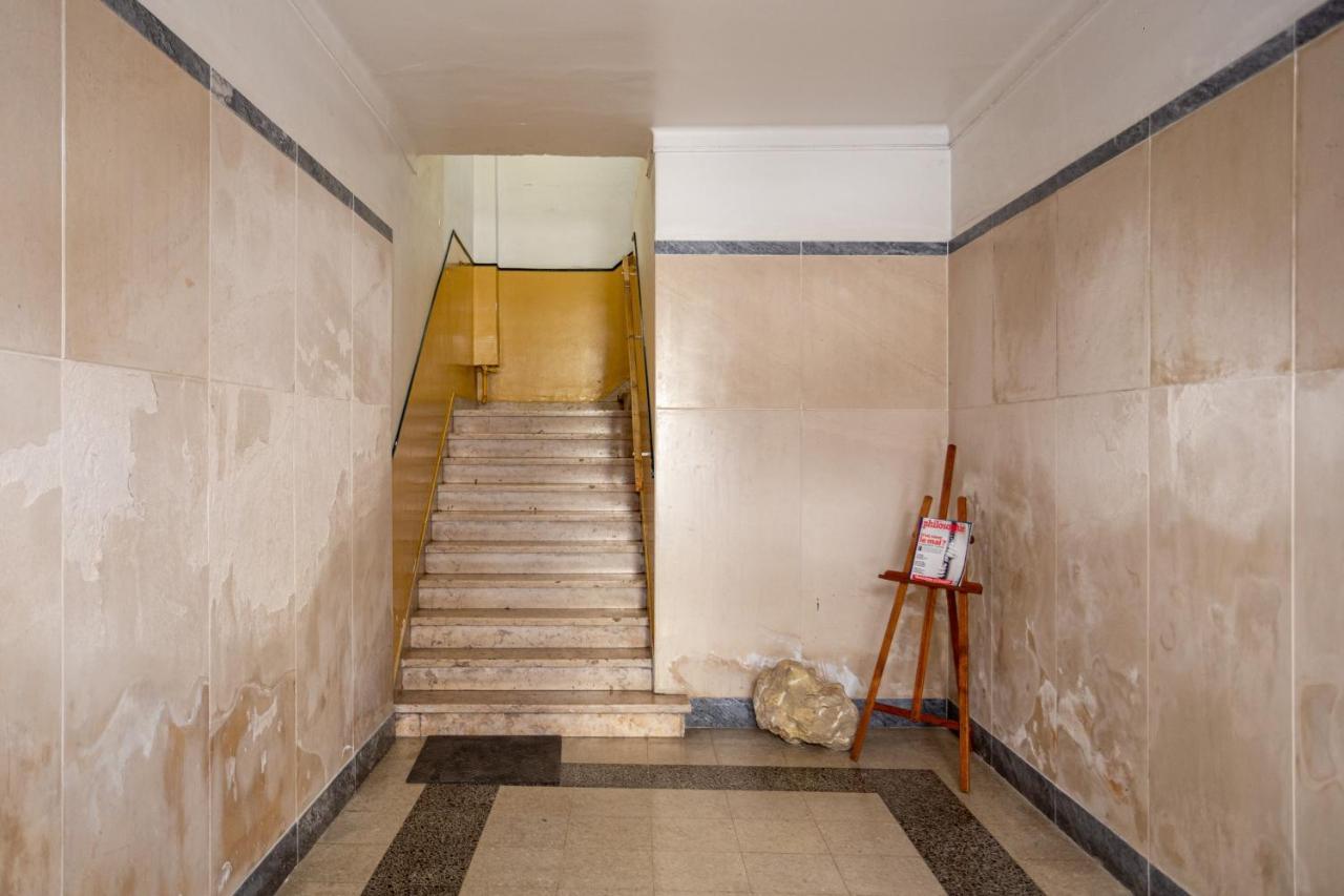 Apartamento Joivy Vibrant 3-bed With Balcony *