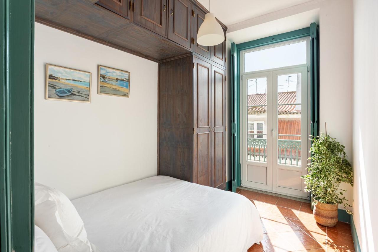 Joivy Vibrant 3-bed With Balcony Apartamento Lisboa
