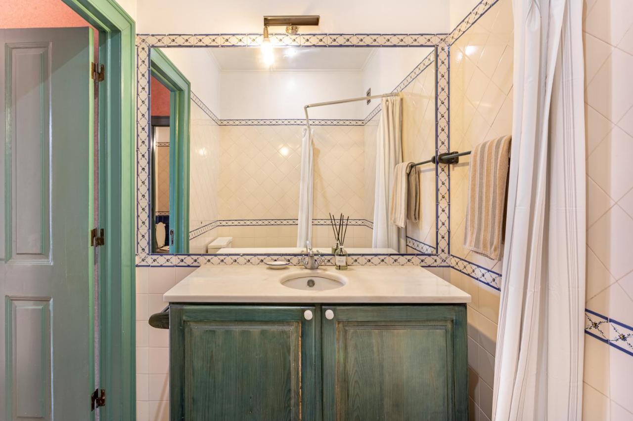 Joivy Vibrant 3-bed With Balcony Apartamento *