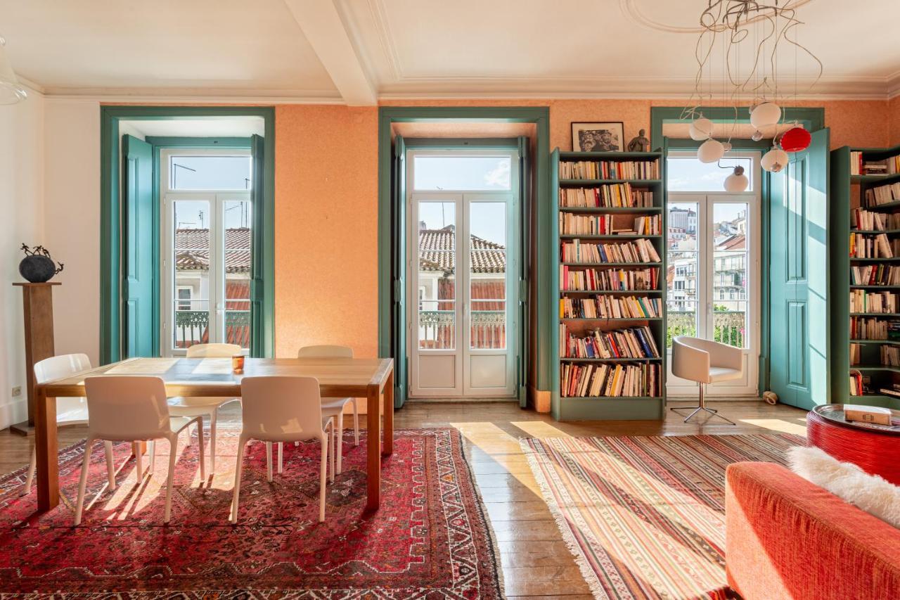 Apartamento Joivy Vibrant 3-bed With Balcony *